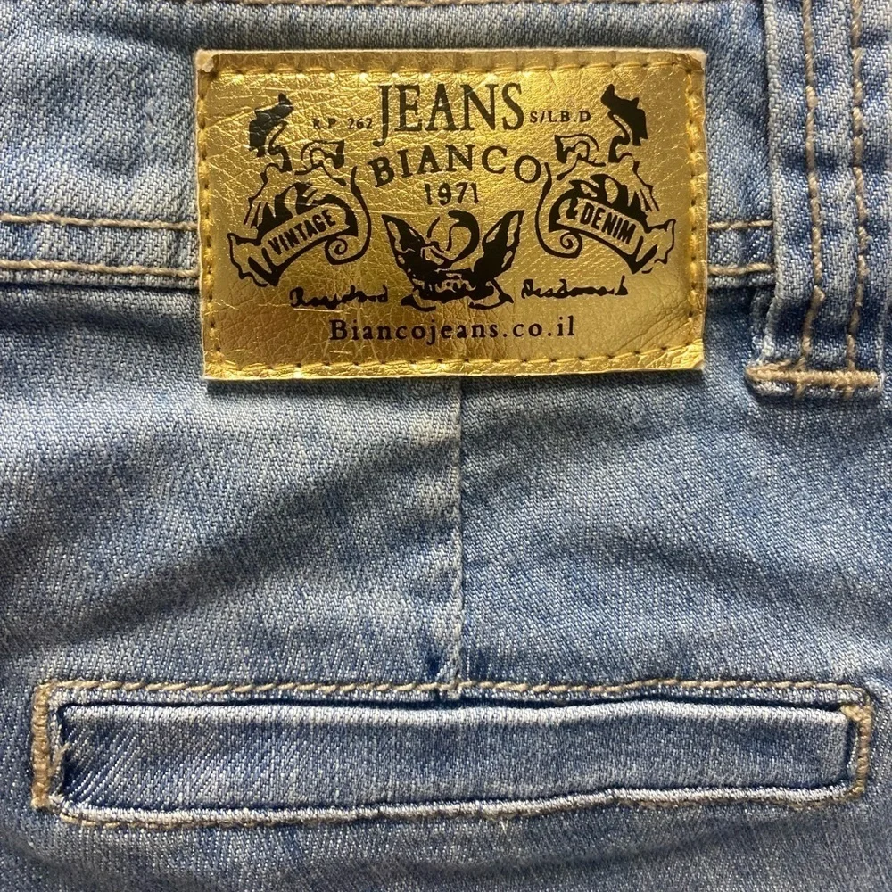 Bianco Shorts, Size 27, Denim w/Cuffs, 10.5” Long, 3” Inseam Pockets Vintage
